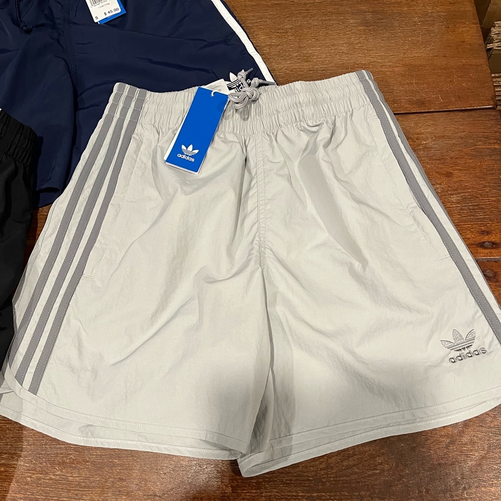 NWT! BUNDLE! adidas Men’s Athletic / Running Shorts! Pockets have zippers! - Picture 4 of 9